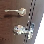 Privada Zona Avda Velazquez * Málaga