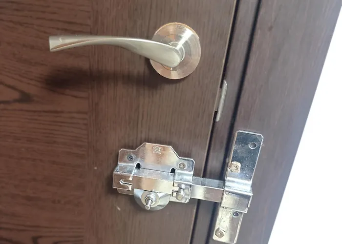 Privada Zona Avda Velazquez * Μάλαγα